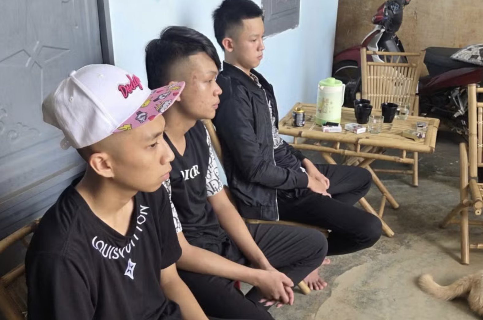 Khởi tố thanh ni&ecirc;n giết người: Ba đối tượng g&acirc;y &aacute;n tại Gia Lai bị bắt giữ - Ảnh 1.
