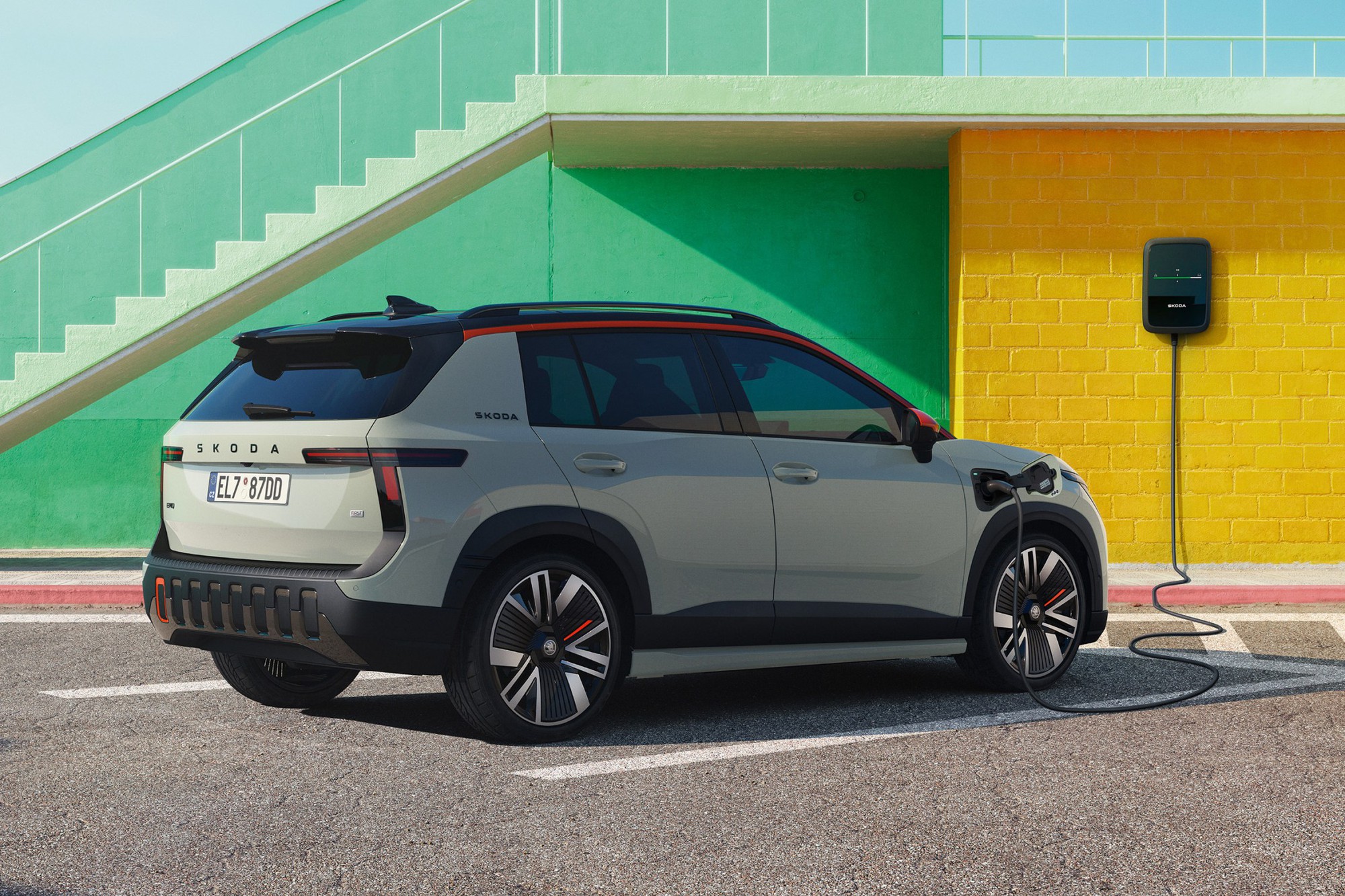 Sang châu Âu xem thực tế Skoda Epiq vừa ra mắt: SUV đô thị thiết kế thực dụng, nhiều công nghệ, có ADAS, chạy 440km/sạc- Ảnh 16. Sang châu Âu xem thực tế Skoda Epiq vừa ra mắt: SUV đô thị thiết kế thực dụng, nhiều công nghệ, có ADAS, chạy 440km/sạc- Ảnh 16.