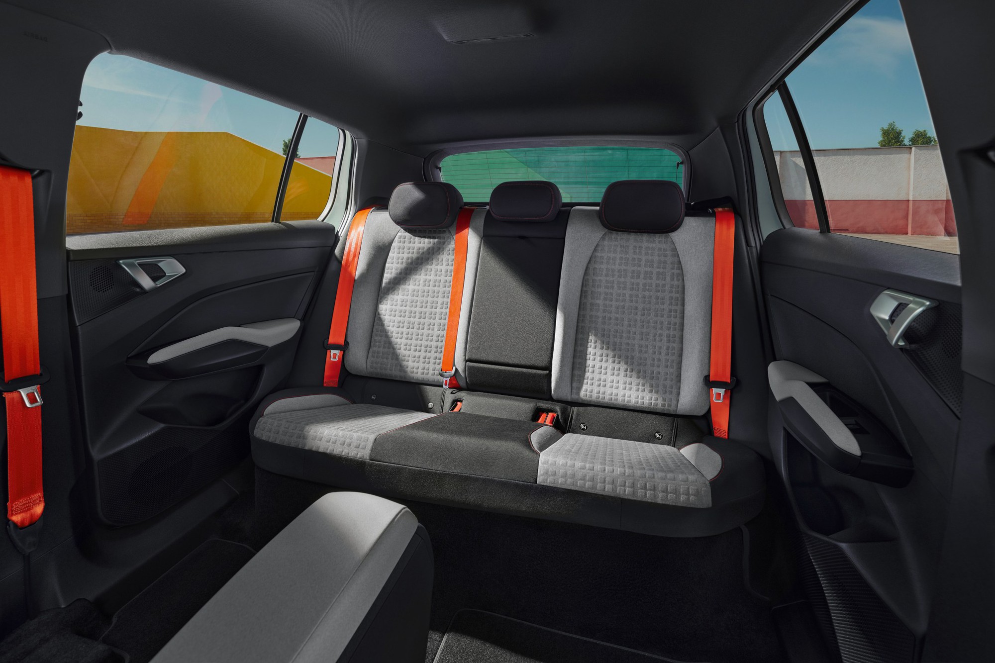 Sang châu Âu xem thực tế Skoda Epiq vừa ra mắt: SUV đô thị thiết kế thực dụng, nhiều công nghệ, có ADAS, chạy 440km/sạc- Ảnh 19. Sang châu Âu xem thực tế Skoda Epiq vừa ra mắt: SUV đô thị thiết kế thực dụng, nhiều công nghệ, có ADAS, chạy 440km/sạc- Ảnh 19.