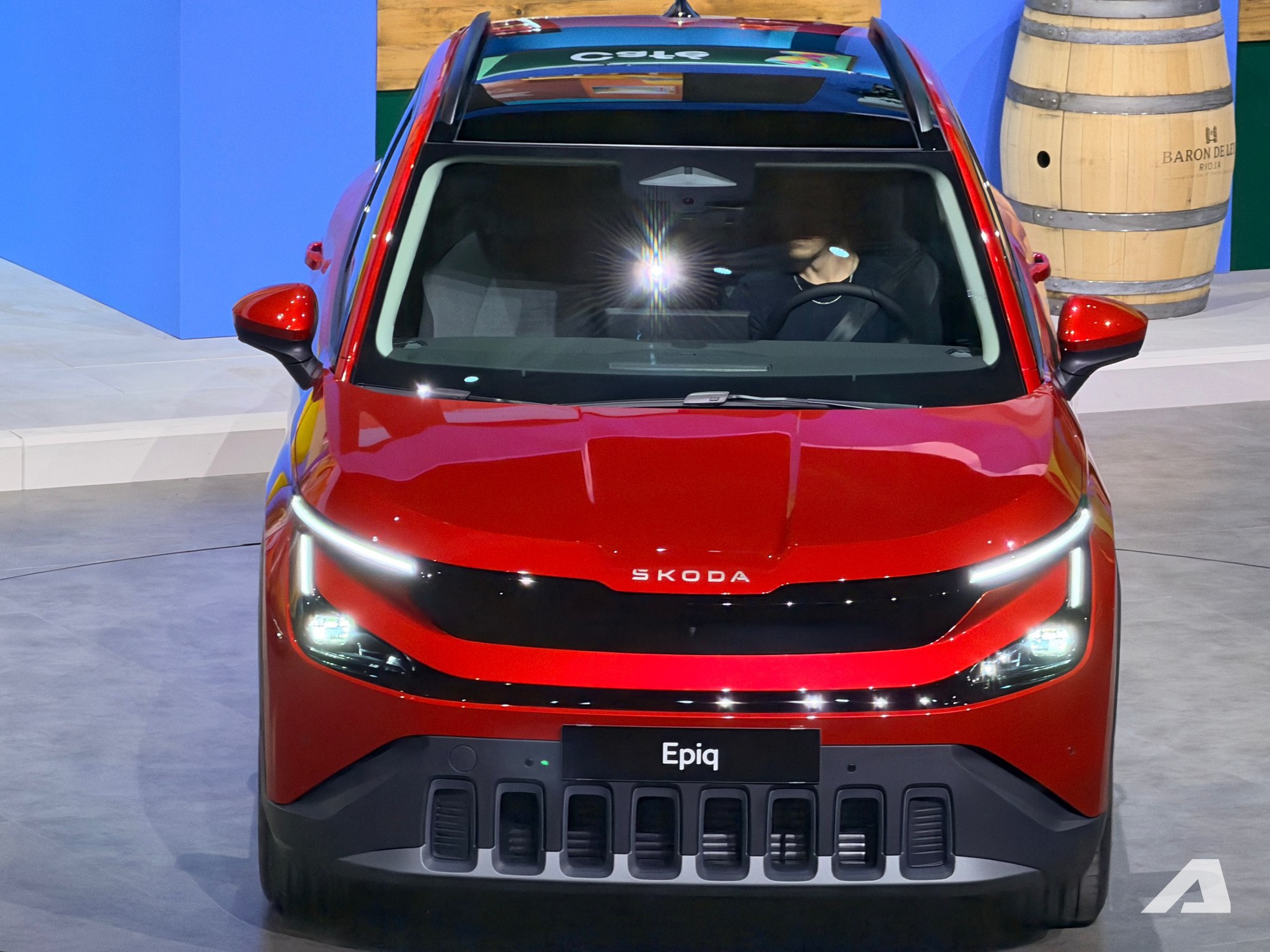 Sang châu Âu xem thực tế Skoda Epiq vừa ra mắt: SUV đô thị thiết kế thực dụng, nhiều công nghệ, có ADAS, chạy 440km/sạc- Ảnh 1. Sang châu Âu xem thực tế Skoda Epiq vừa ra mắt: SUV đô thị thiết kế thực dụng, nhiều công nghệ, có ADAS, chạy 440km/sạc- Ảnh 1.