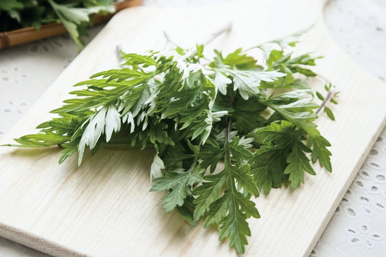 Người xưa dặn "đầu h&egrave; ăn 3 loại cỏ, cả m&ugrave;a &iacute;t gặp b&aacute;c sĩ": H&oacute;a ra l&agrave; 3 thứ rau đang đầy chợ Việt- Ảnh 2.