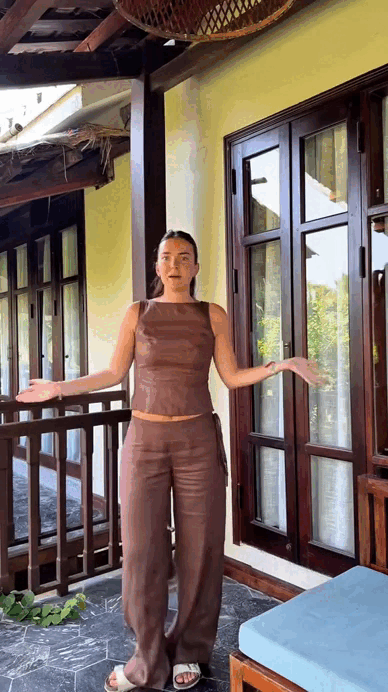 Nữ kh&aacute;ch T&acirc;y m&ecirc; mệt tay nghề của "ph&aacute;p sư Hội An": May 4 m&oacute;n gi&aacute; hơn 5 triệu, tiếc h&ugrave;i hụi v&igrave; kh&ocirc;ng đặt th&ecirc;m- Ảnh 1.