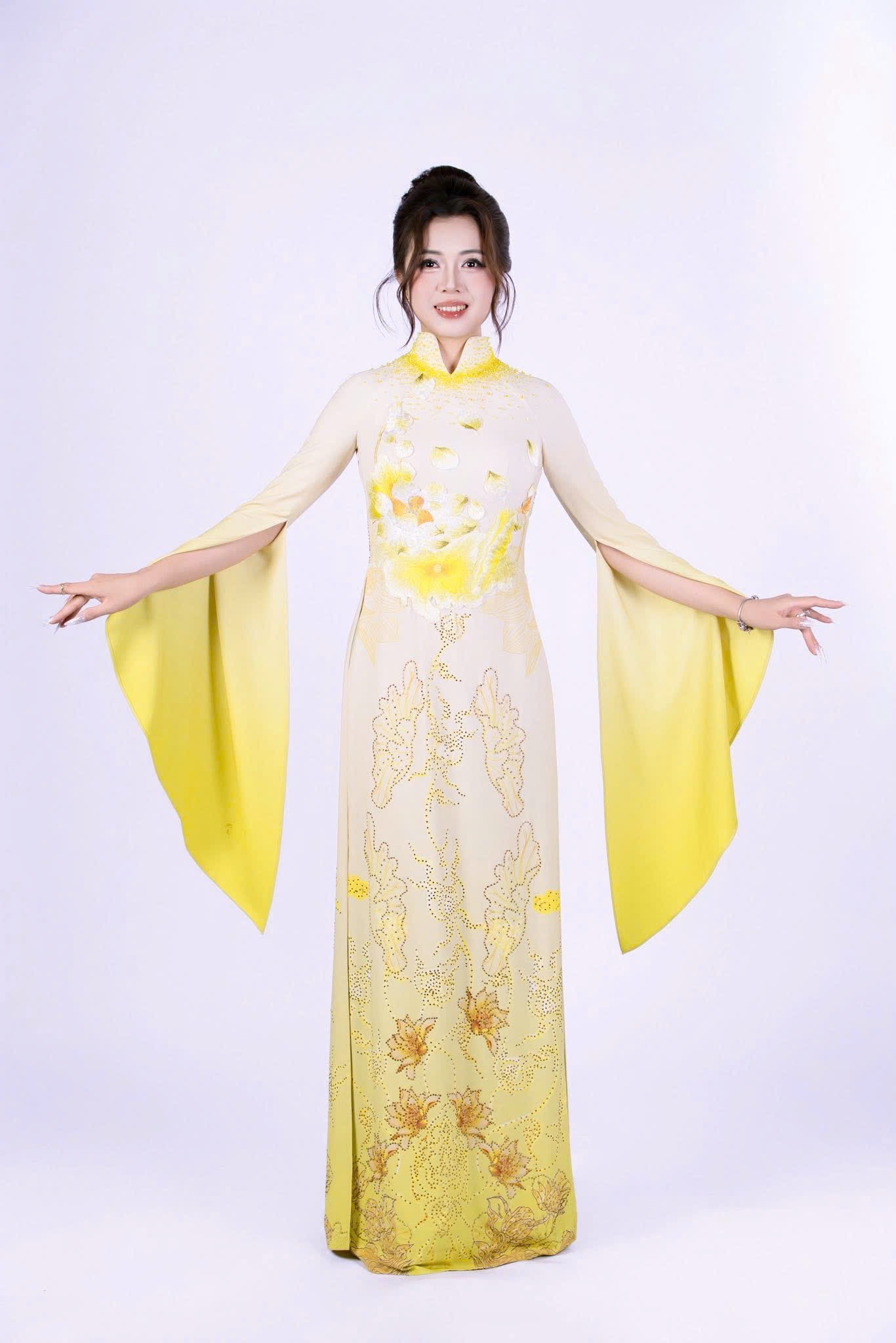 Cựu sinh viên Sư phạm Hà Nội, Kim Phương Anh đăng quang á hậu Mrs Earth Vietnam 2026- Ảnh 5.