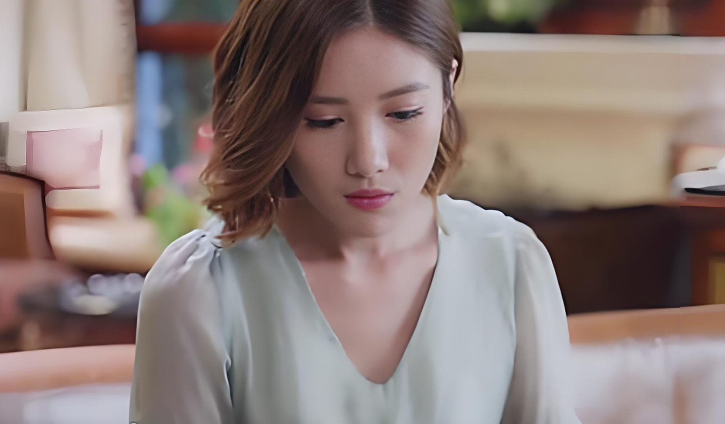 Không về quê nghỉ lễ được, tôi gửi biếu mẹ chồng 5 triệu, không ngờ bị trả lại kèm theo câu nghĩ đến mà chạnh lòng- Ảnh 1.