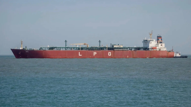 Si&ecirc;u t&agrave;u liều m&igrave;nh vượt Hormuz cứu v&atilde;n cơn kh&aacute;t gas 'th&ecirc; thảm', giải v&acirc;y cho quốc gia đ&ocirc;ng d&acirc;n nhất thế giới  - Ảnh 1.