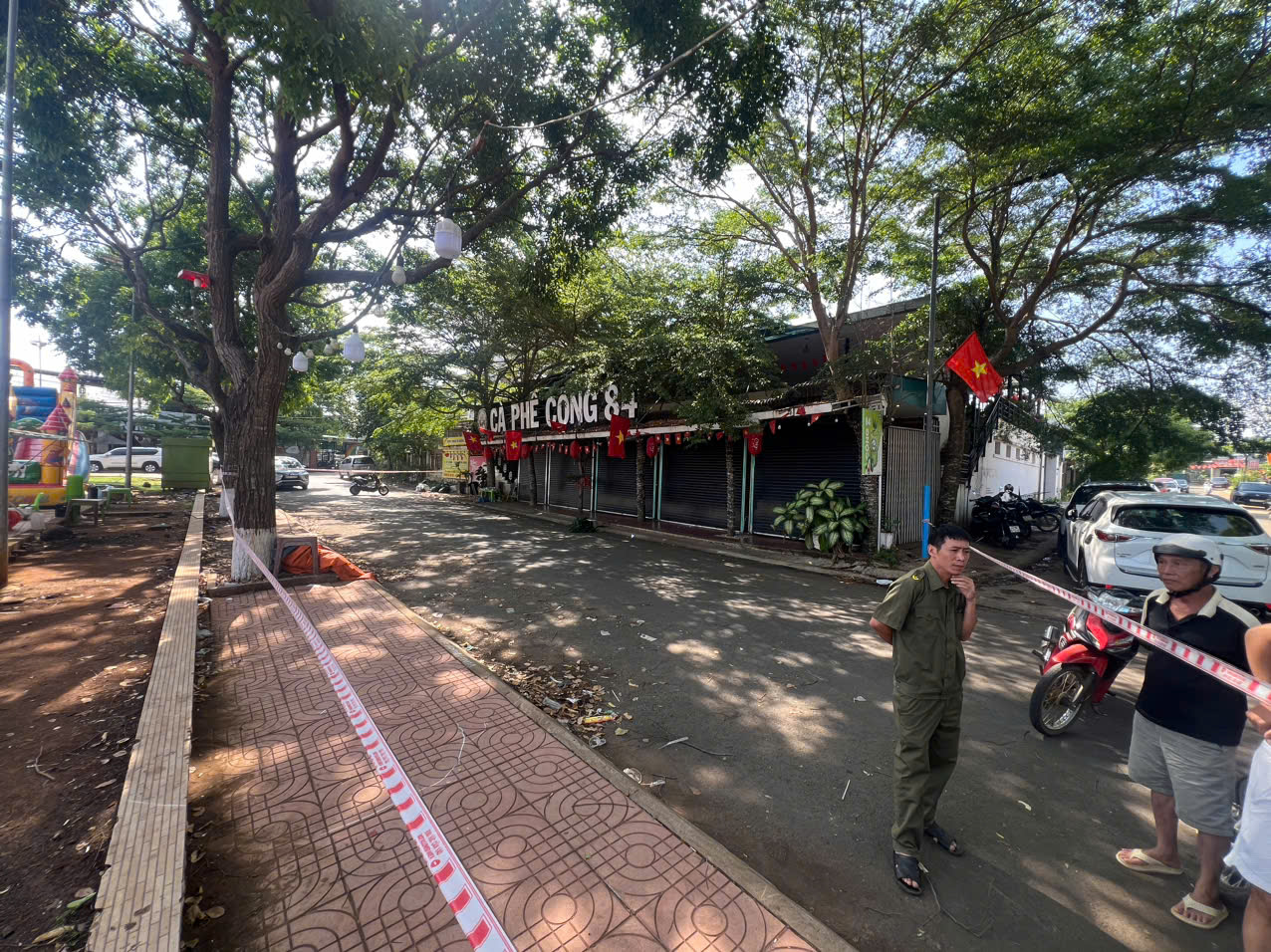 Đ&aacute;nh nhau l&uacute;c rạng s&aacute;ng, một thiếu ni&ecirc;n bị đ&acirc;m tử vong - Ảnh 1.