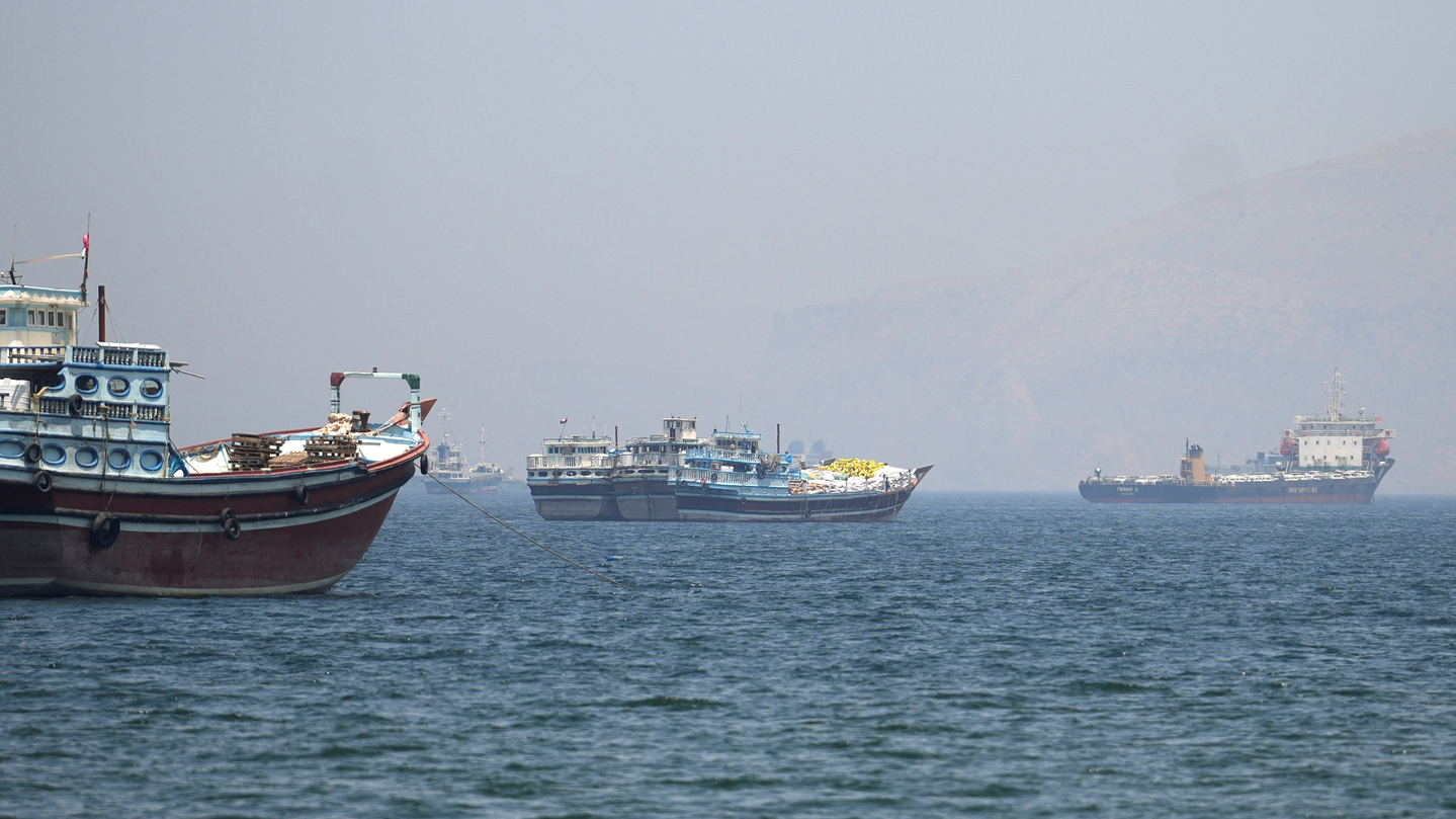 Chiến sự Trung Đông ngày 20-5: Iran đe dọa đẩy xung đột lan khỏi khu vực, 3 tàu chở dầu vượt Hormuz - Ảnh 2.