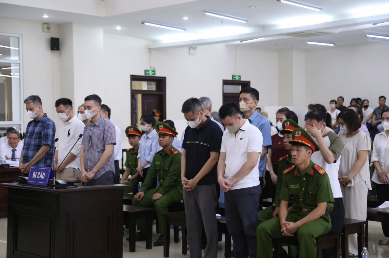 Cựu Cục trưởng Nguyễn Thanh Phong kháng cáo giảm nhẹ hình phạt vụ hối lộ tại Cục An toàn thực phẩm - Ảnh 1. Cựu Cục trưởng Nguyễn Thanh Phong kháng cáo giảm nhẹ hình phạt vụ hối lộ tại Cục An toàn thực phẩm - Ảnh 1.