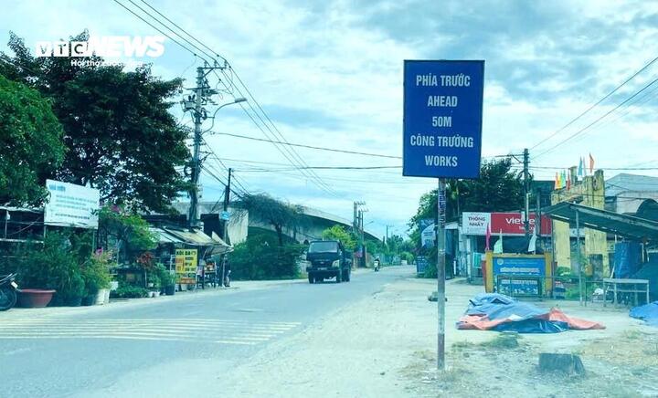 Công trường thi công cầu Nghĩa Tự ở Đà Nẵng vắng bóng công nhân suốt 2 năm - Ảnh 1.