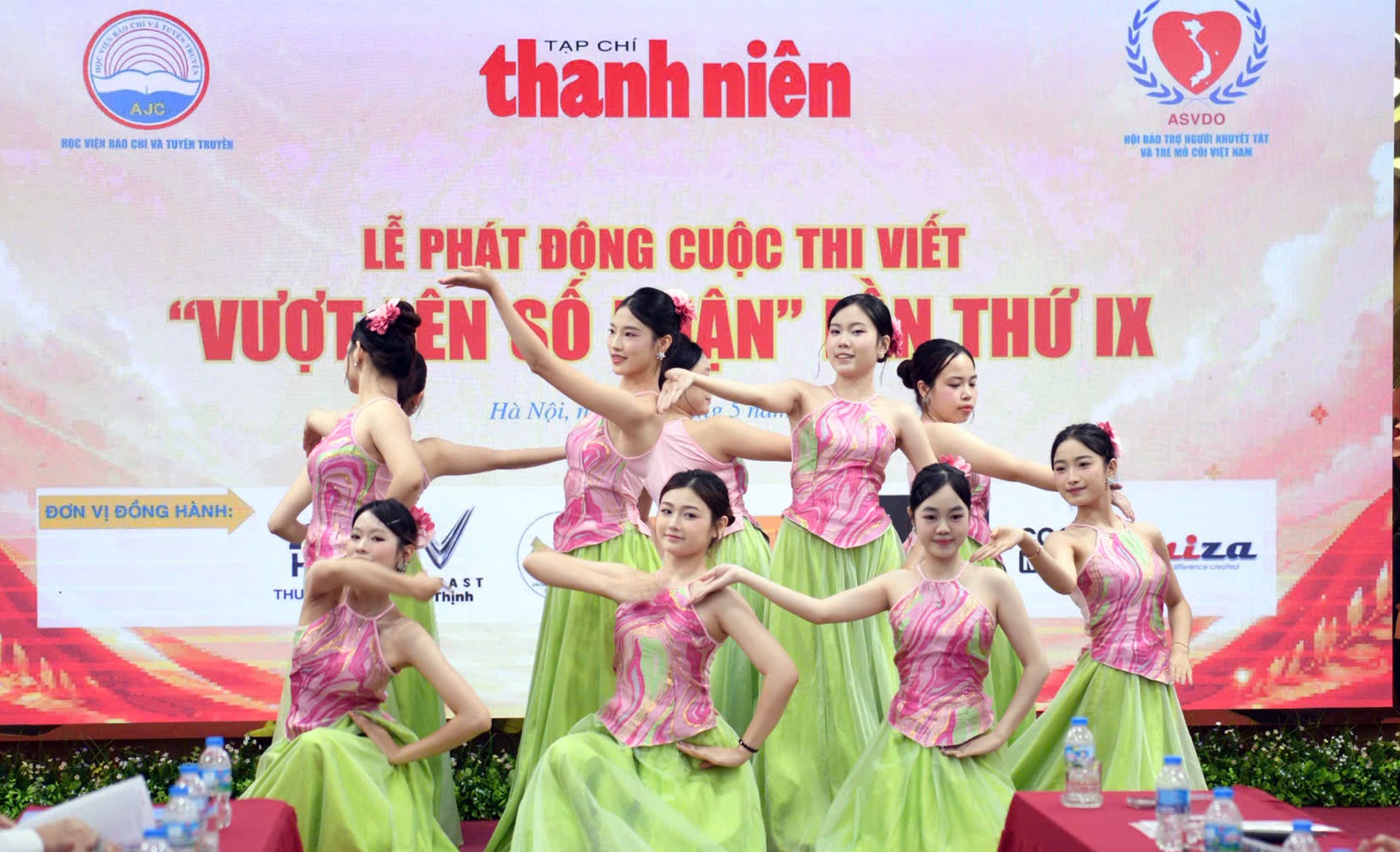 Ph&aacute;t động cuộc thi viết Vượt l&ecirc;n số phận lần thứ IX tại H&agrave; Nội năm 2026 - Ảnh 17.