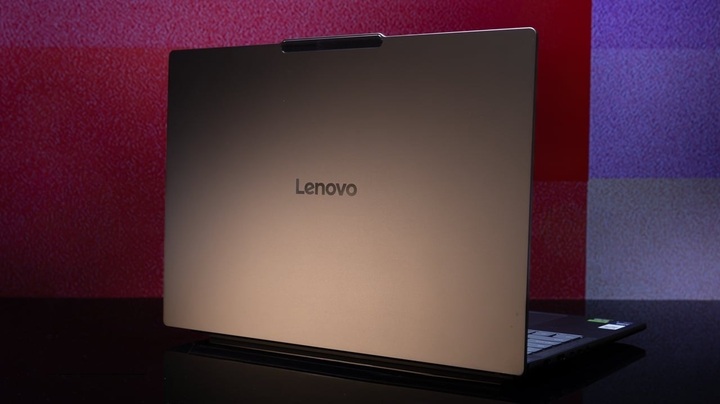 4 Mẫu laptop thời lượng pin tốt nhất năm 2026 cho c&ocirc;ng việc v&agrave; giải tr&iacute; - Ảnh 3.
