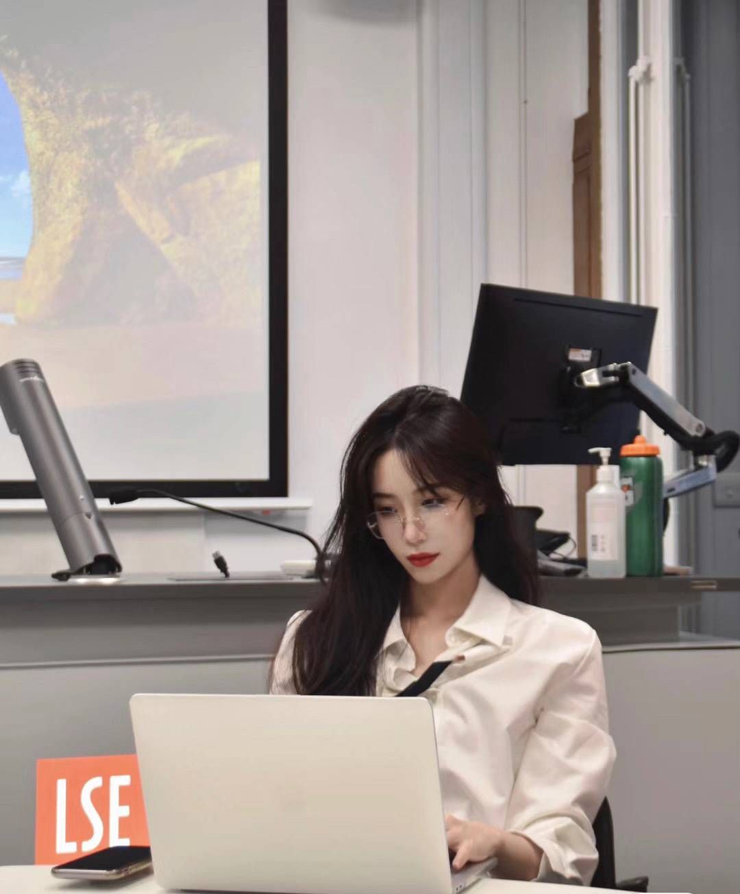  - Ảnh 1.