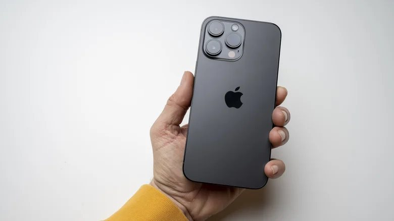 Mẫu iPhone cũ đ&aacute;ng mua nhất năm 2026 vẫn giữ vị thế vượt trội so với thời gian - Ảnh 4.