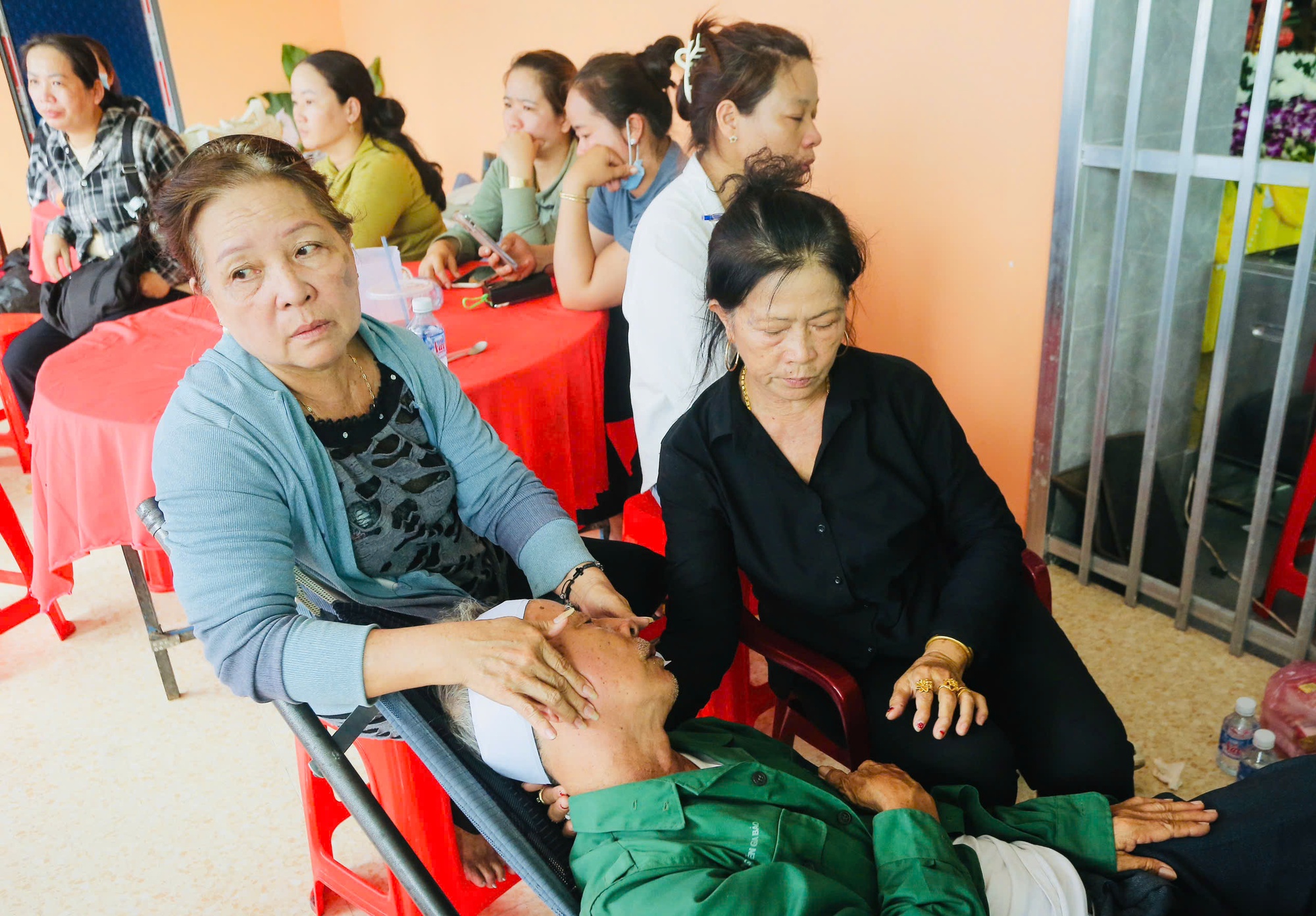 Thảm án Tây Ninh: 3 Người trong 1 gia đình tử vong vì mâu thuẫn tình cảm - Ảnh 5. Thảm án Tây Ninh: 3 Người trong 1 gia đình tử vong vì mâu thuẫn tình cảm - Ảnh 5.