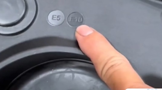 Những loại &ocirc; t&ocirc;, xe m&aacute;y n&agrave;o sử dụng được xăng sinh học E10? - Ảnh 1.