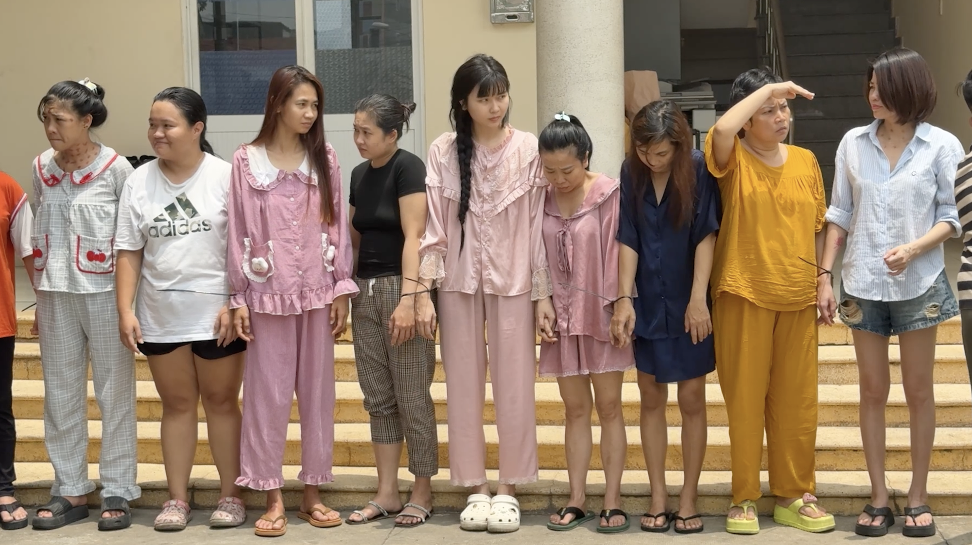 C&ocirc;ng an TPHCM triệt ph&aacute; đường d&acirc;y ma t&uacute;y lớn , bắt 140 đối tượng trong năm 2026 - Ảnh 1.