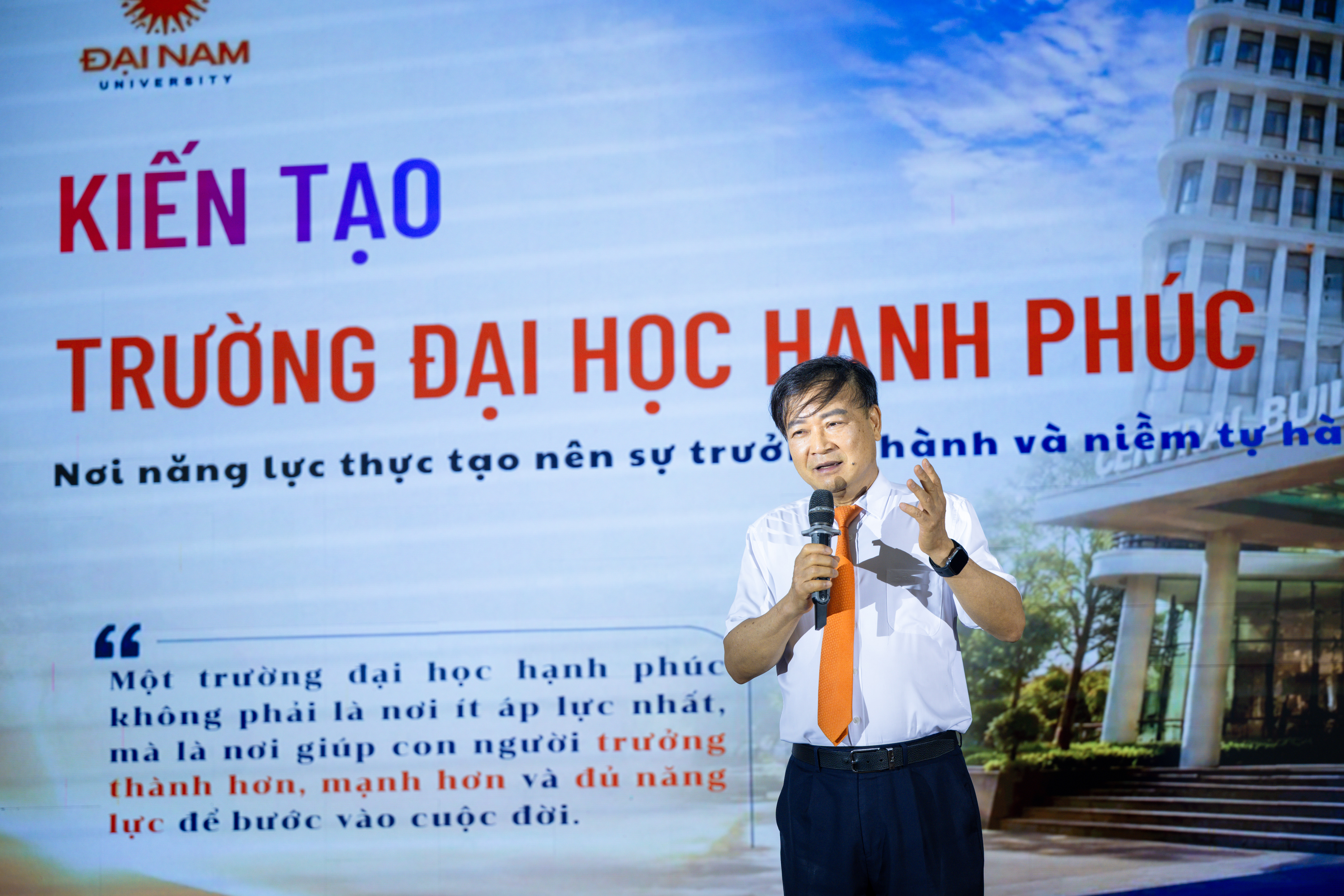 TS Lê Mai Lan: Mô hình mà VinUni đang theo đuổi là xây dựng một “đại học kiến tạo tự hào” - Ảnh 14.