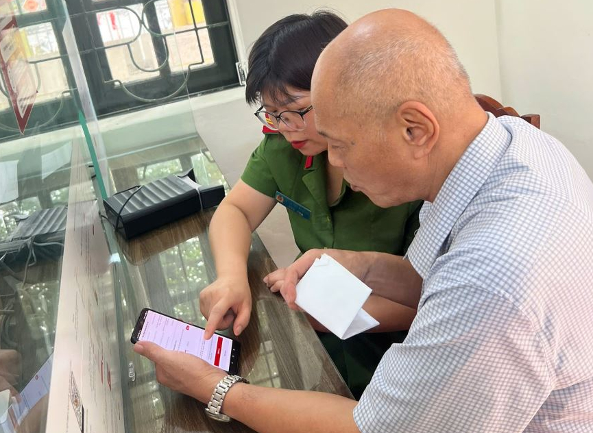 Tin vui cho tất cả người dân đăng ký thường trú, tạm trú đến hết năm 2026 - Ảnh 1.