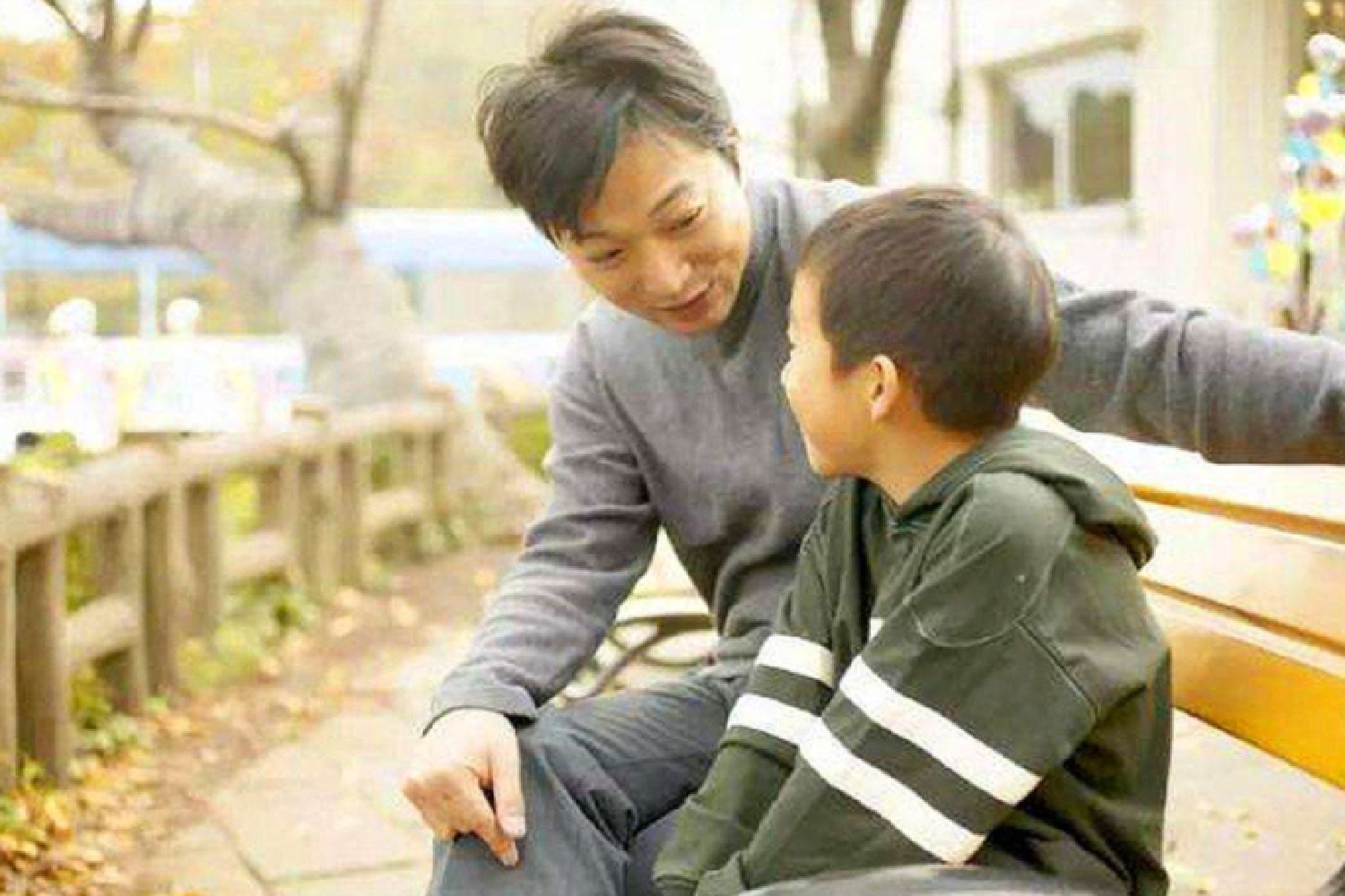 Nếu c&oacute; 4 dấu hiệu lạ n&agrave;y, trẻ kh&ocirc;ng hư m&agrave; cực kỳ hiếu thảo - Ảnh 2.