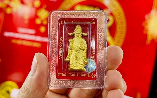 Gi&aacute; v&agrave;ng giảm thủng đ&aacute;y, chuy&ecirc;n gia dự b&aacute;o bất ngờ