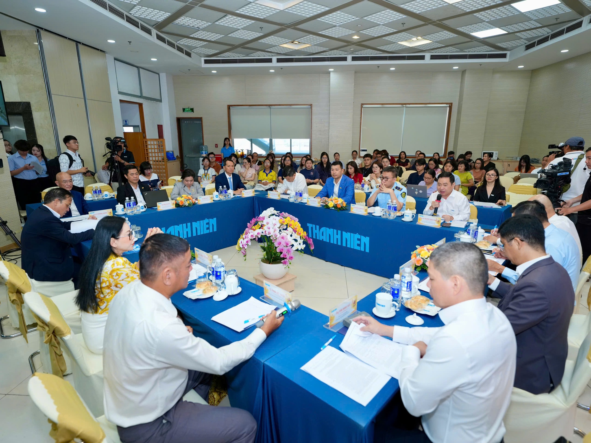 Trứng gà cận date phá thị trường, chủ trang trại lỗ tiền tỉ - Ảnh 3.