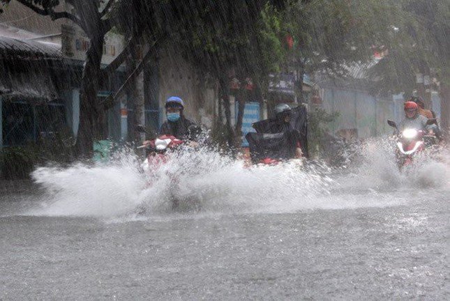 Dự báo mới nhất của chuyên gia về thời điểm kết thúc nắng nóng ở miền Bắc - Ảnh 1.