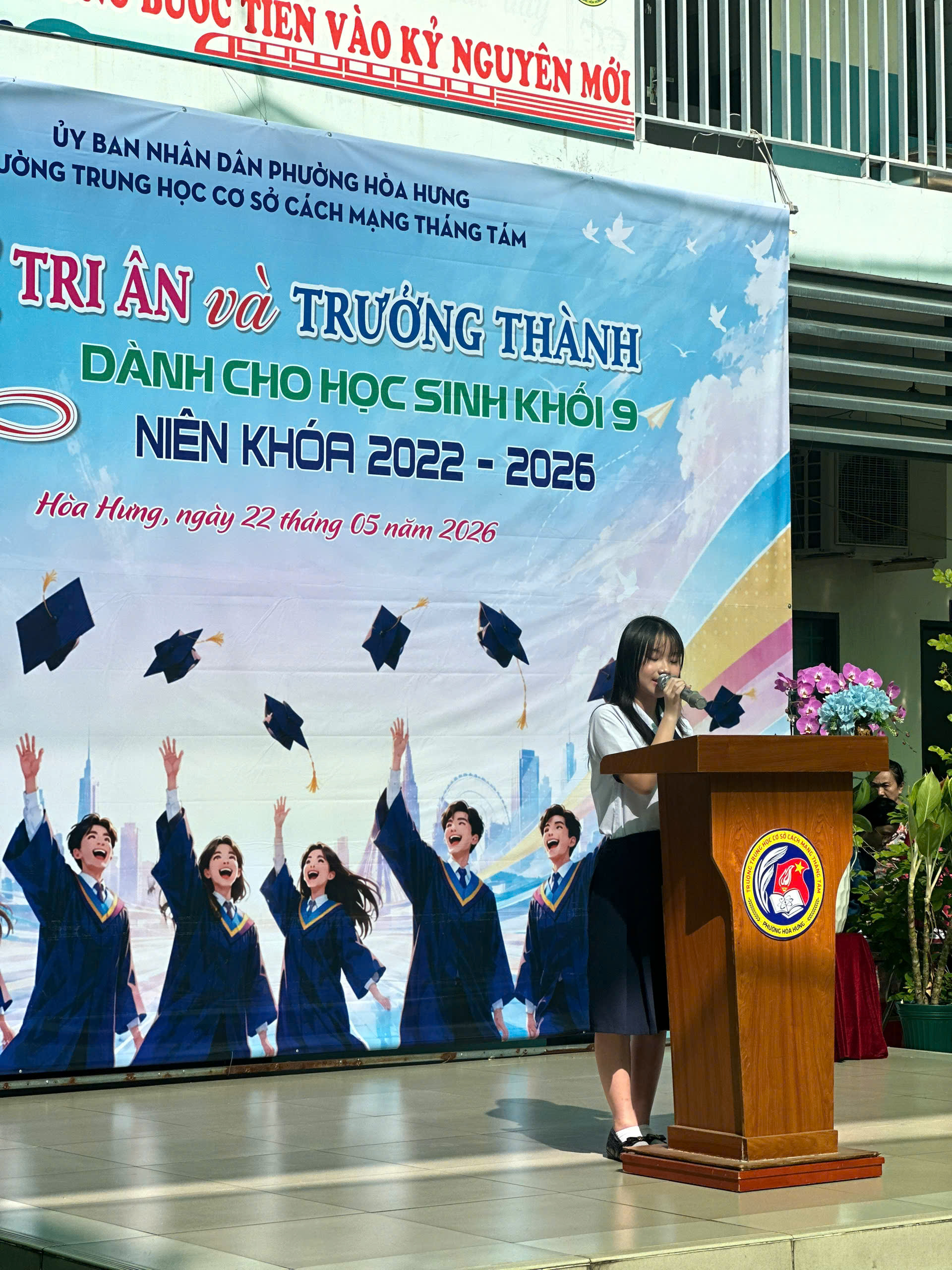 Con gái ca sĩ Thu Phượng năng nổ tiếp sức mùa thi - Ảnh 2. Con gái ca sĩ Thu Phượng năng nổ tiếp sức mùa thi - Ảnh 2.