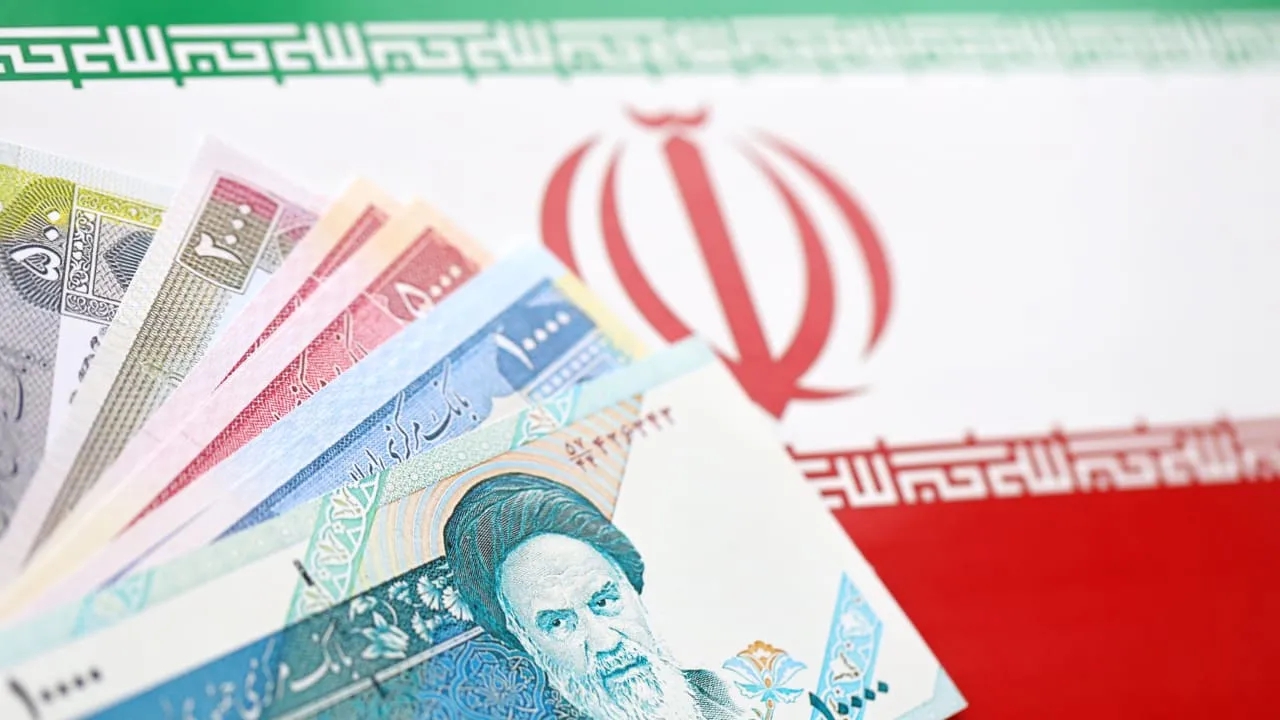 Trở ngại tài chính chặn đứng thỏa thuận hòa bình Mỹ - Iran - Ảnh 1. Iran yêu cầu Mỹ mở phong tỏa 12 tỷ USD để tiếp tục đàm phán - Ảnh 1.