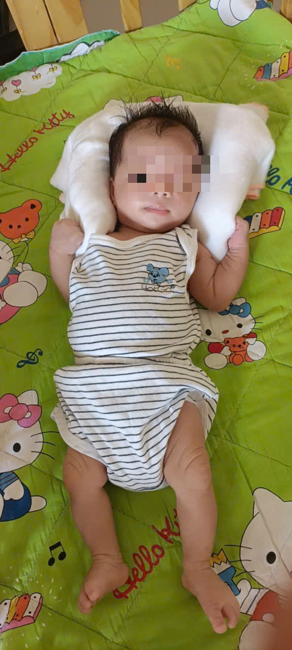 Tìm người thân bé trai sơ sinh 5 ngày tuổi bị bỏ rơi ở Tây Ninh - Ảnh 1.