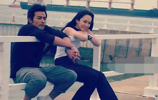 Chuyện t&igrave;nh 30 năm say đắm hơn cổ t&iacute;ch của vợ chồng "Dương Qu&aacute; - Tiểu Long Nữ đẹp nhất m&agrave;n ảnh" - Ảnh 4.