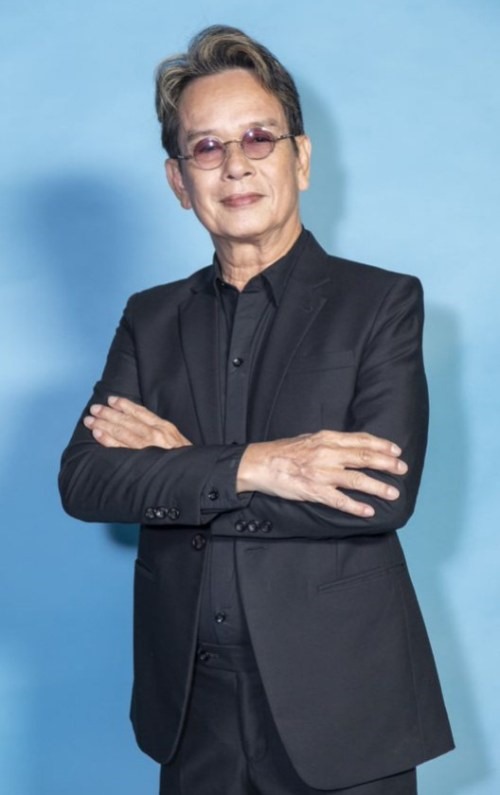 Nam nghệ sĩ hàng đầu Việt Nam tuổi 79: "Đừng hy sinh vì nghệ thuật, đừng chết sớm" - Ảnh 4. Nam nghệ sĩ hàng đầu Việt Nam tuổi 79: "Đừng hy sinh vì nghệ thuật, đừng chết sớm" - Ảnh 4.