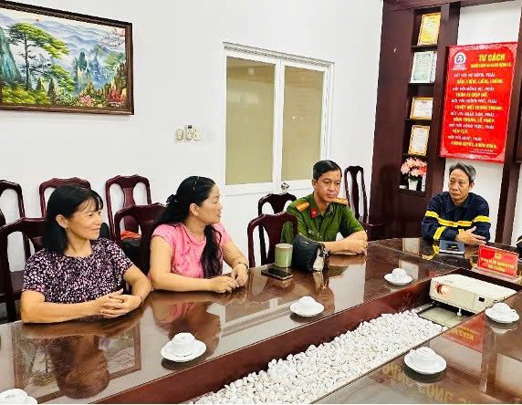 Vụ ch&aacute;y chung cư ở TPHCM: "Kh&ocirc;ng c&oacute; c&aacute;c anh th&igrave; chồng t&ocirc;i cũng chẳng c&ograve;n" - Ảnh 1.