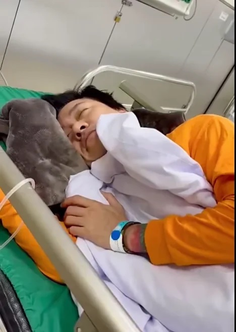 Tuấn Hưng c&oacute; dấu hiệu tự kỷ, trầm cảm nhẹ  - Ảnh 1.