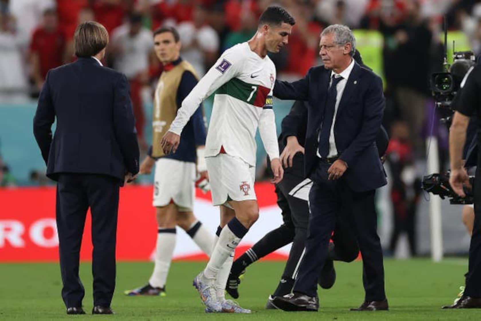 V&igrave; sao Ronaldo "rớt" tốp 50 cầu thủ vĩ đại nhất World Cup? - Ảnh 1.