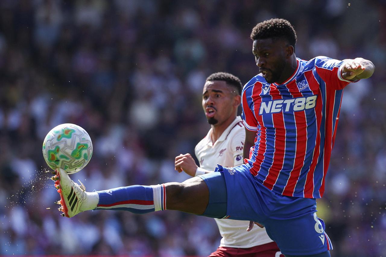 Crystal Palace v&ocirc; địch Conference League: B&oacute;ng đ&aacute; kh&ocirc;ng chỉ của giới qu&yacute; tộc - Ảnh 3.
