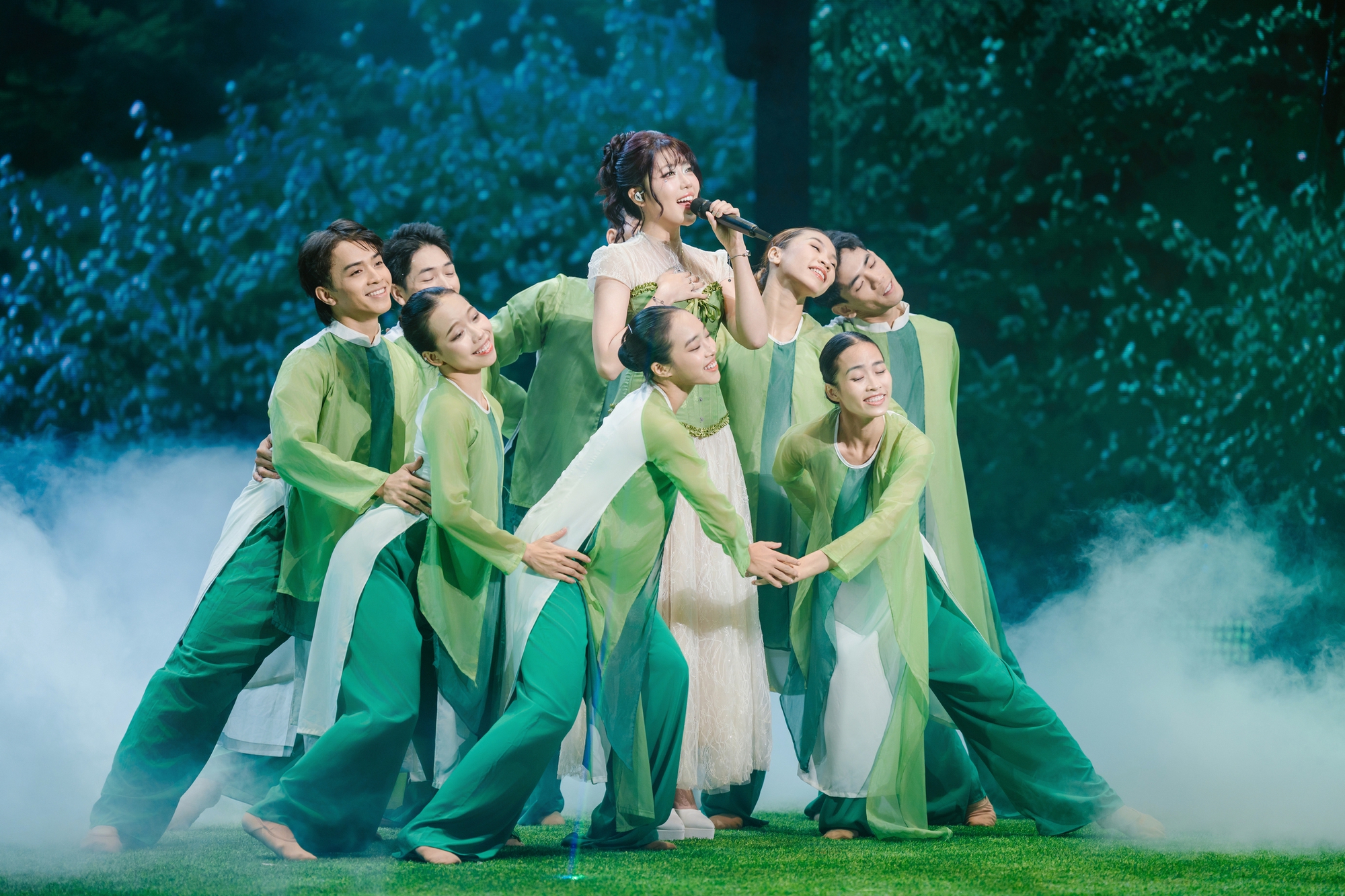 D&agrave;n nghệ sĩ g&oacute;p mặt trong concert về thi&ecirc;n nhi&ecirc;n sắp l&ecirc;n s&oacute;ng VTV - Ảnh 3.
