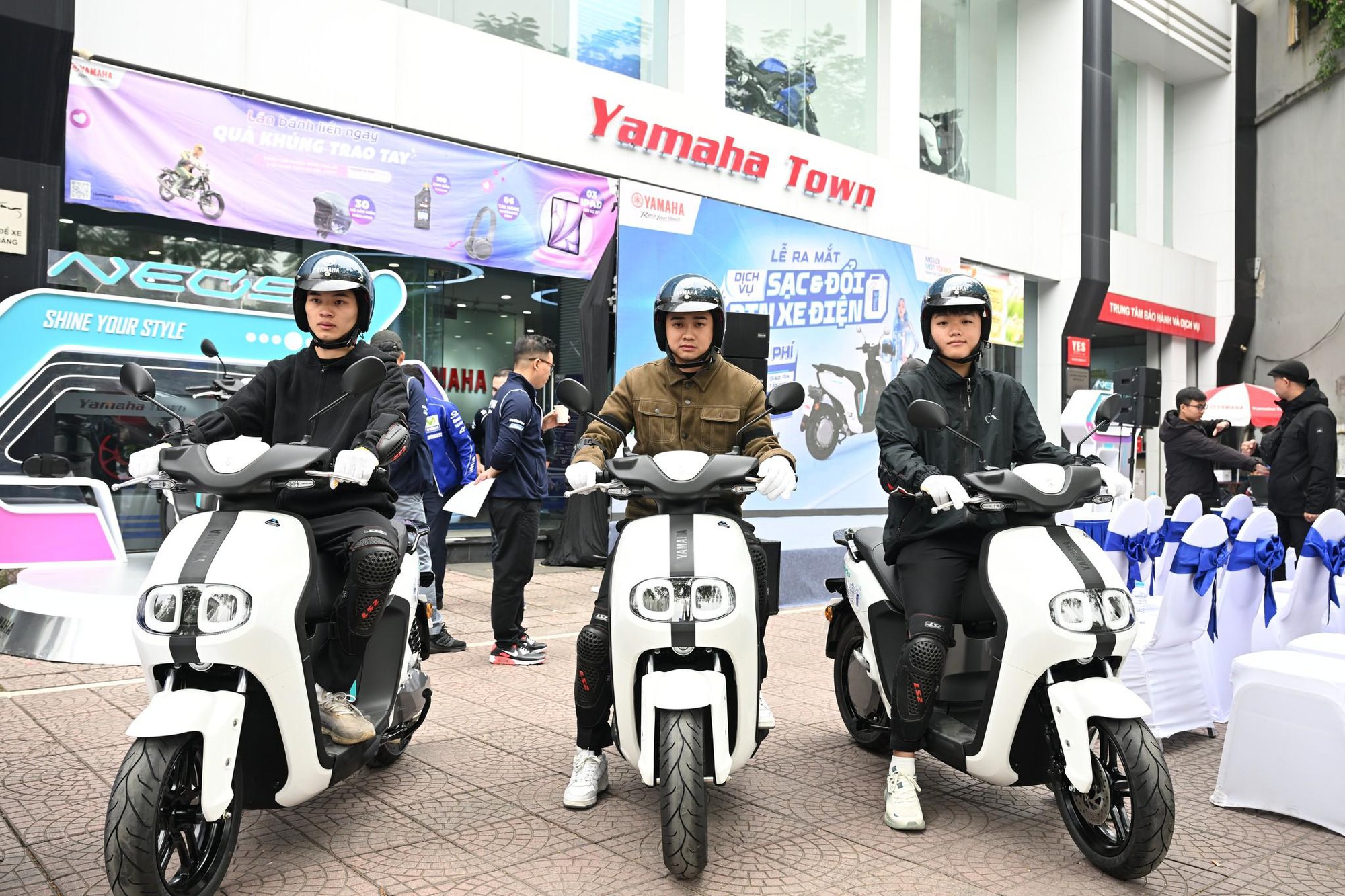 Dịch vụ sạc và đổi pin 24/7 miễn phí - Giải pháp hiện đại cho người dùng xe điện Yamaha NEO’s - Ảnh 4. Dịch vụ sạc và đổi pin 24/7 miễn phí - Giải pháp hiện đại cho người dùng xe điện Yamaha NEO’s - Ảnh 4.