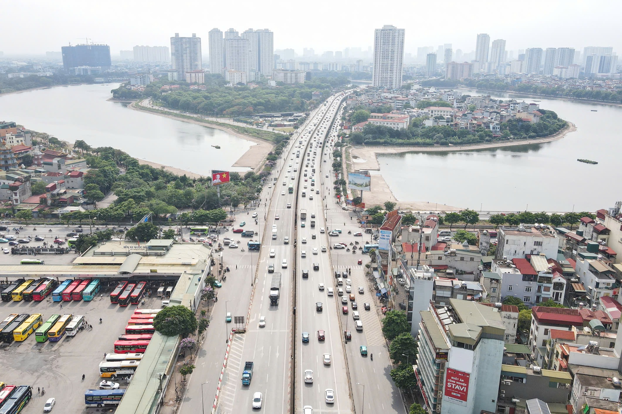 Bất ngờ khi H&agrave; Nội kh&ocirc;ng &ugrave;n tắc giao th&ocirc;ng ng&agrave;y cuối nghỉ lễ 30 - 4 - Ảnh 1.