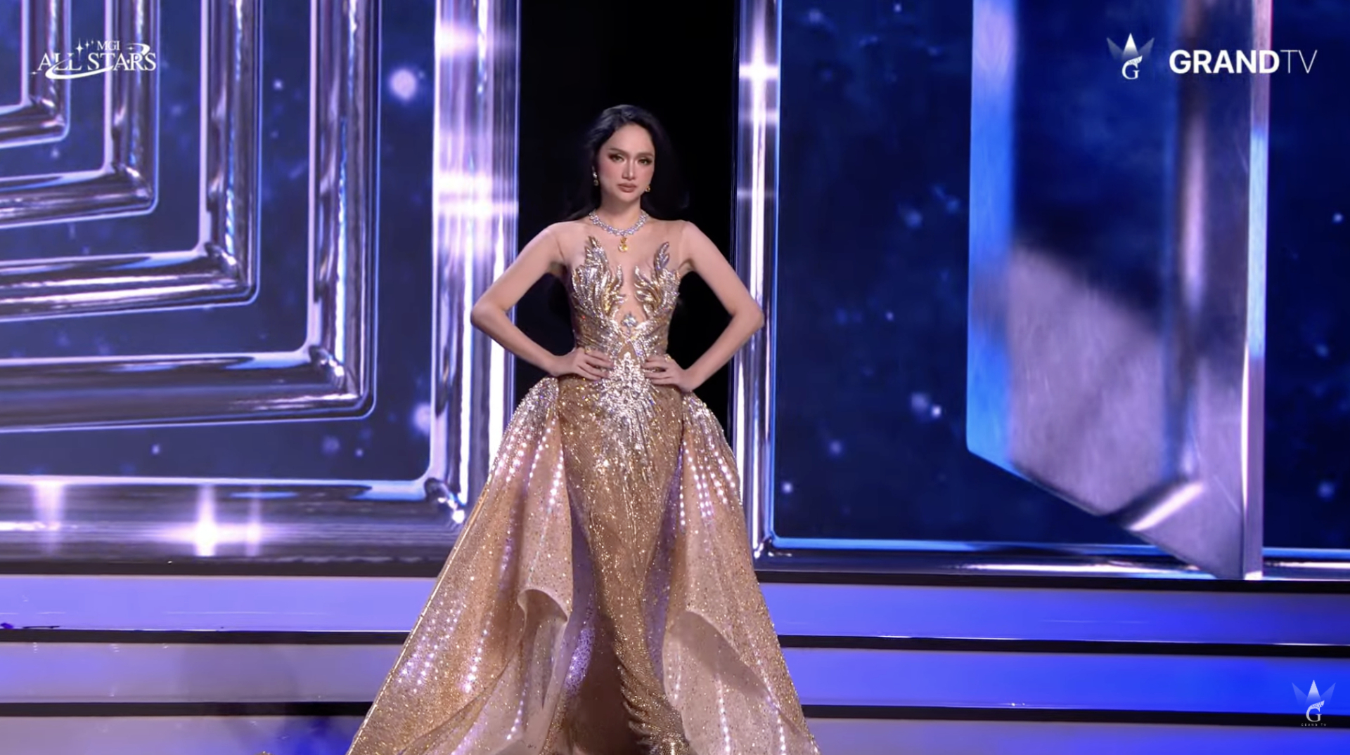 Hương Giang làm được điều chưa từng có trong lịch sử Miss Grand, ứng xử nuốt mic đến lạc cả giọng!- Ảnh 3.
