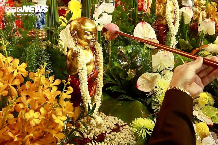 Văn khấn c&uacute;ng lễ Phật đản 2026 - Ảnh 2.