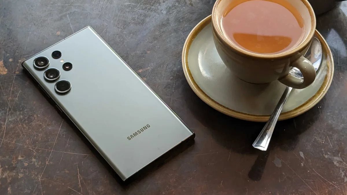 Galaxy S22 Ultra vẫn đ&aacute;ng mua năm 2026 với gi&aacute; giảm s&acirc;u 10 triệu đồng - Ảnh 2.