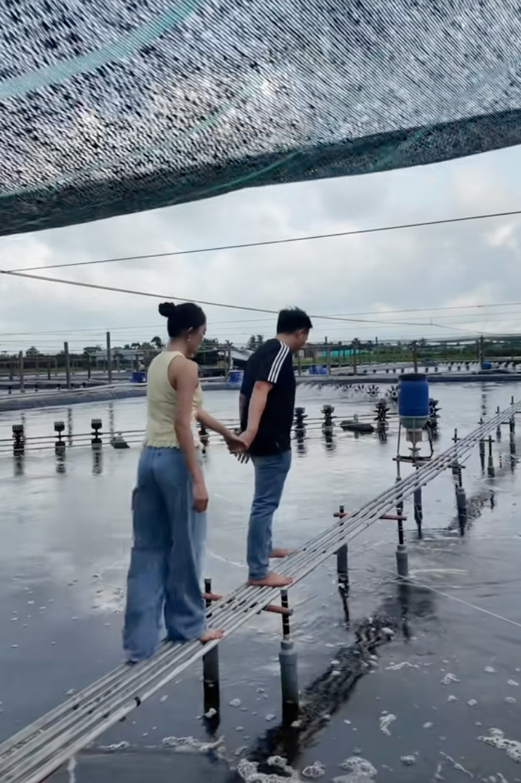 C&ocirc; g&aacute;i tỉnh lẻ th&agrave;nh n&agrave;ng d&acirc;u nh&agrave; vựa t&ocirc;m 10.000m2: Duy&ecirc;n từ d&atilde;y nh&agrave; trọ sinh vi&ecirc;n, y&ecirc;u ch&agrave;ng thiếu gia m&agrave; chẳng hề hay biết- Ảnh 7.