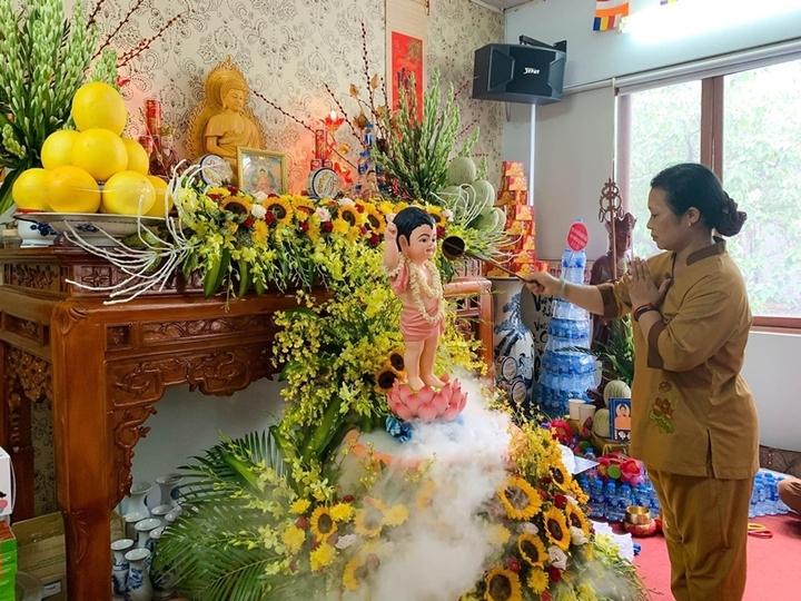 M&acirc;m lễ c&uacute;ng Phật đản tại nh&agrave; cần những g&igrave;? - Ảnh 3.