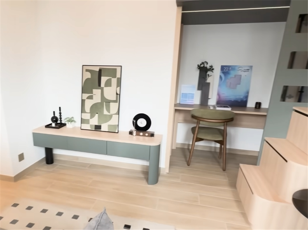 C&ocirc; g&aacute;i trẻ khoe căn hộ 20m&sup2; nhỏ hơn 2 chỗ đậu xe nhưng vẫn đủ ph&ograve;ng kh&aacute;ch, bếp, ph&ograve;ng ngủ v&agrave; cả ban c&ocirc;ng khiến nhiều người bất ngờ- Ảnh 5.