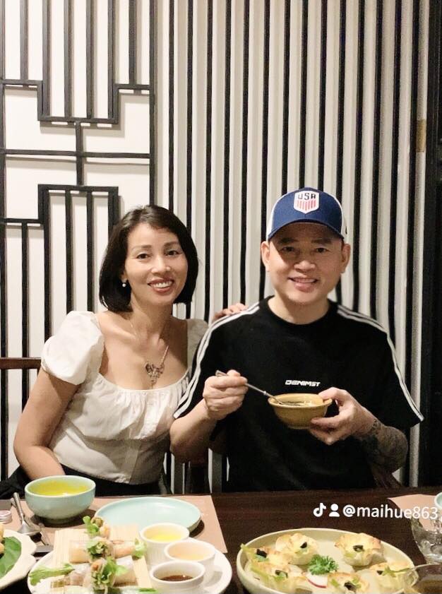 Nam diễn vi&ecirc;n phim giờ v&agrave;ng giải nghệ v&igrave; bệnh tật: Được vợ 4 k&eacute;m 12 tuổi y&ecirc;u thương, chăm s&oacute;c- Ảnh 6.