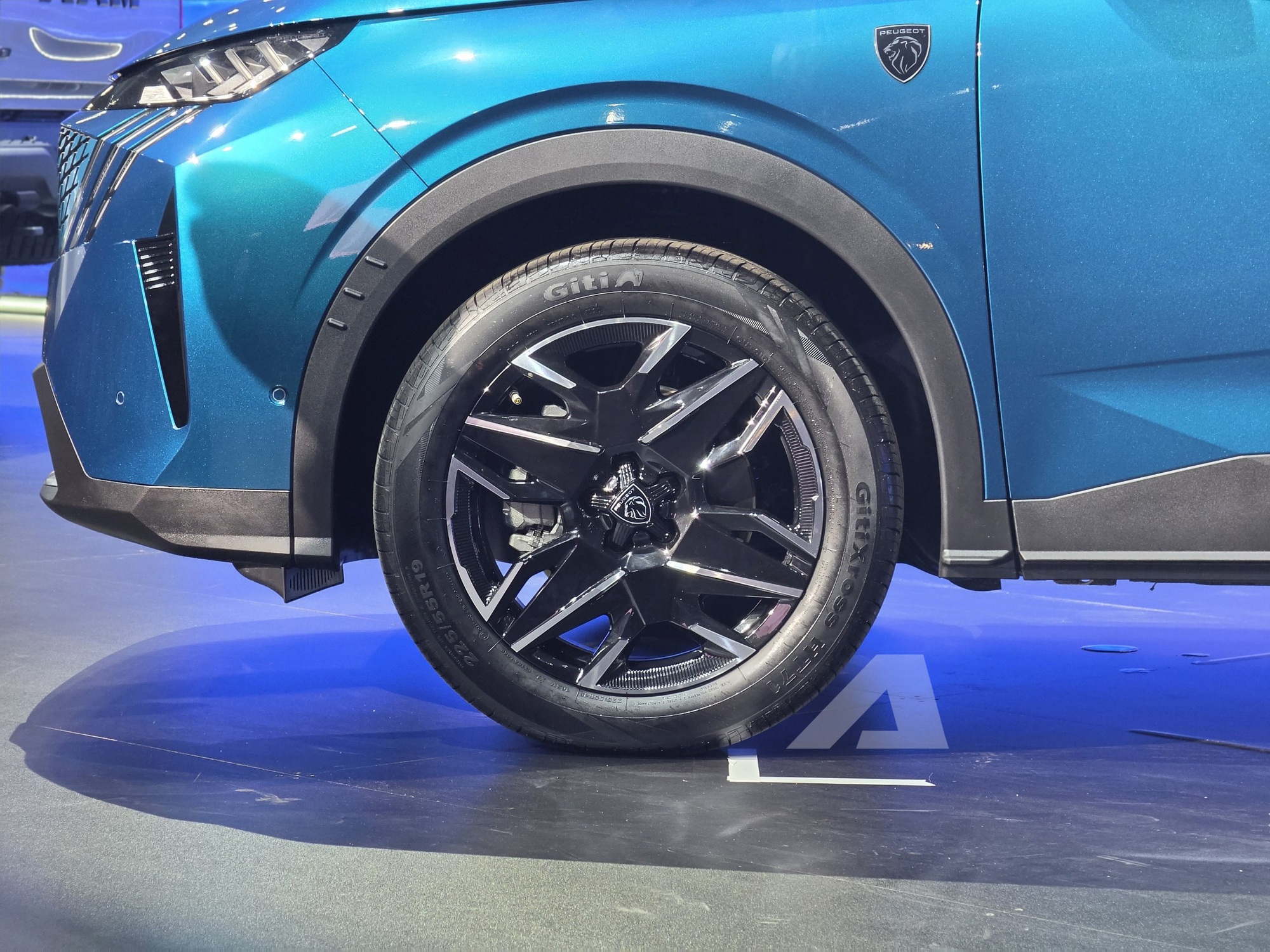 Peugeot 3008 và 5008 thế hệ mới ra mắt Việt Nam: Giá từ 1,279 tỷ, màn hình 21 inch, công nghệ ngập tràn, phả hơi nóng lên CR-V, Santa Fe- Ảnh 10. Peugeot 3008 và 5008 thế hệ mới ra mắt Việt Nam: Giá từ 1,279 tỷ, màn hình 21 inch, công nghệ ngập tràn, phả hơi nóng lên CR-V, Santa Fe- Ảnh 10.