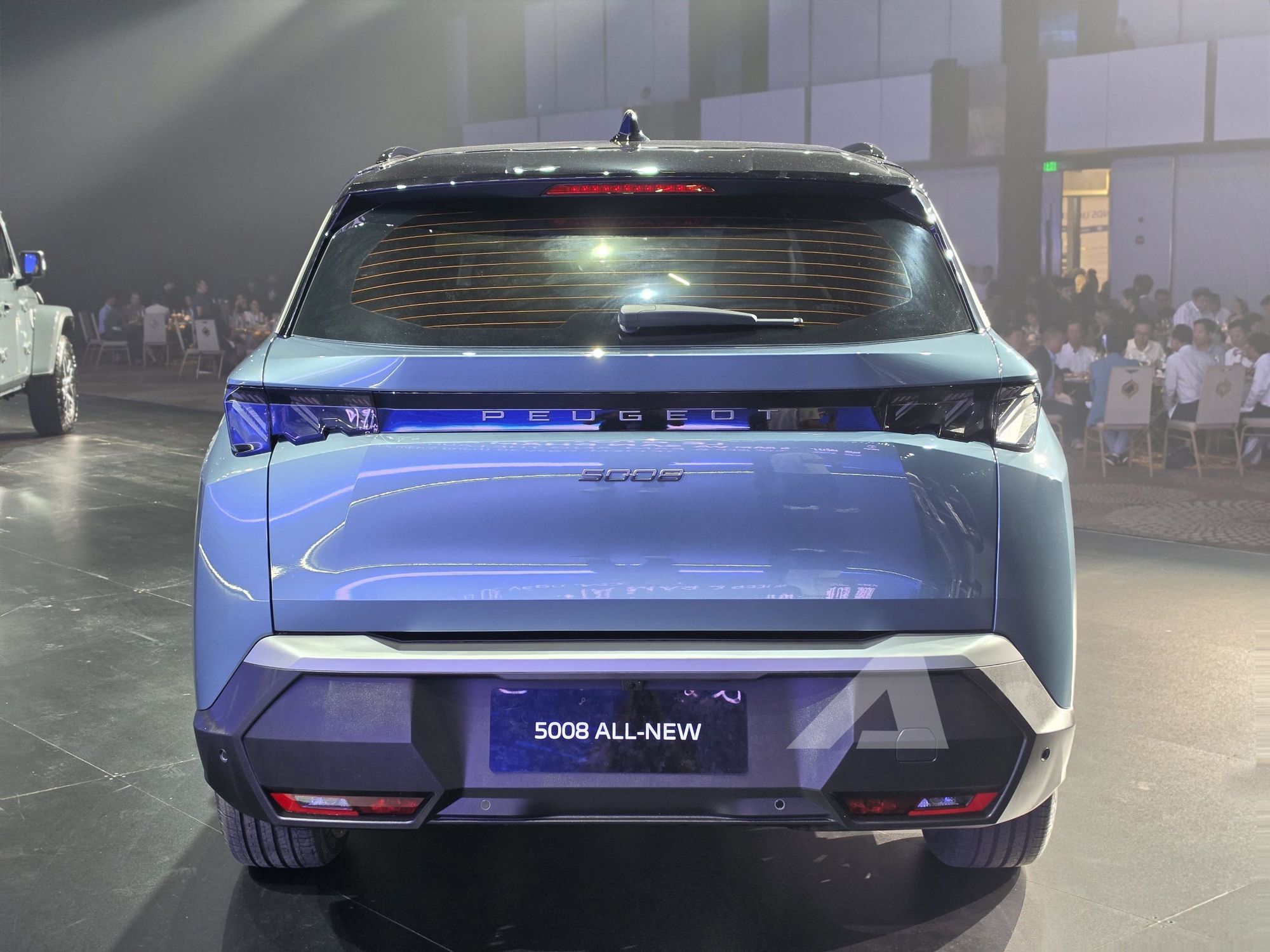 Peugeot 3008 và 5008 thế hệ mới ra mắt Việt Nam: Giá từ 1,279 tỷ, màn hình 21 inch, công nghệ ngập tràn, phả hơi nóng lên CR-V, Santa Fe- Ảnh 16. Peugeot 3008 và 5008 thế hệ mới ra mắt Việt Nam: Giá từ 1,279 tỷ, màn hình 21 inch, công nghệ ngập tràn, phả hơi nóng lên CR-V, Santa Fe- Ảnh 16.
