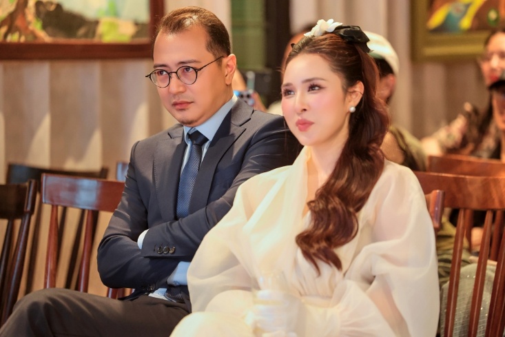 1 th&aacute;ng "địa ngục" của nữ ca sĩ Việt xinh đẹp v&agrave; chồng: "Kh&ocirc;ng phải v&igrave; người thứ ba, nếu c&oacute; t&ocirc;i đ&atilde; bỏ rồi" - Ảnh 1.