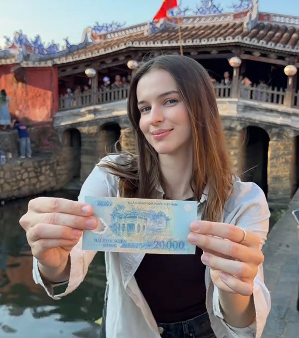H&agrave;nh tr&igrave;nh xuy&ecirc;n Việt của Iryna Yang: Kh&aacute;m ph&aacute; văn h&oacute;a qua h&igrave;nh ảnh tr&ecirc;n tiền Việt Nam - Ảnh 2.