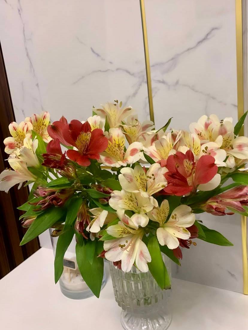 Lương th&aacute;ng 40-50 triệu, chi 6-7 triệu mua hoa với gội đầu dưỡng sinh: &ldquo;31 tuổi rồi, kh&ocirc;ng ti&ecirc;u tiền kh&ocirc;ng thư gi&atilde;n được&rdquo; - Ảnh 6.
